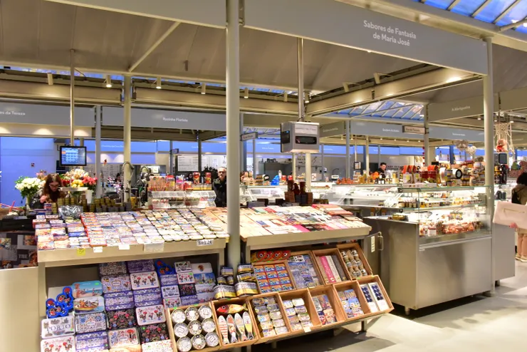 花磚、沙丁魚、花公雞、罐頭，都是知名的葡萄牙元素。