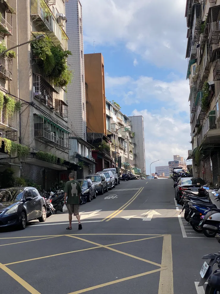 興隆路四段165巷地勢高低起伏明顯