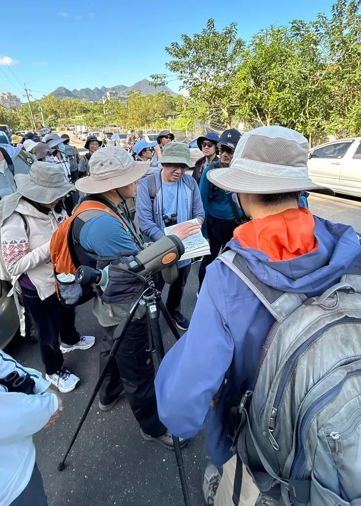 圖07 勝杰老師上課，猛禽也上班了。大冠鷲+1