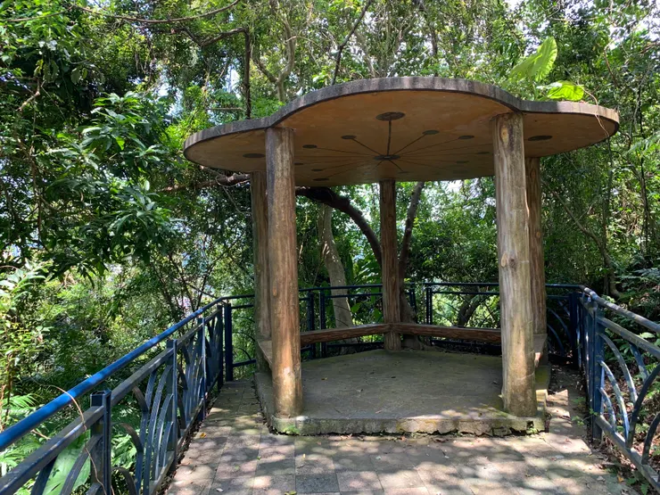 舒兒：要休息一下嗎？ 心心：不用了！