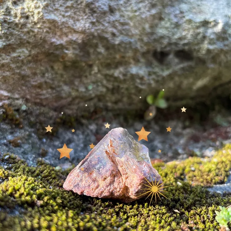 當時還為照片加上星星裝飾，圖片中的是幽靈水晶