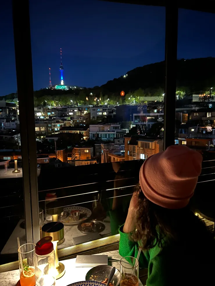 夜景超美，地址：69 Hoenamu-ro, Yongsan-gu, Seoul, 南韓