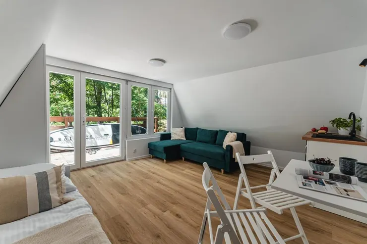 鄰近海灘的 Rewita Kormoran