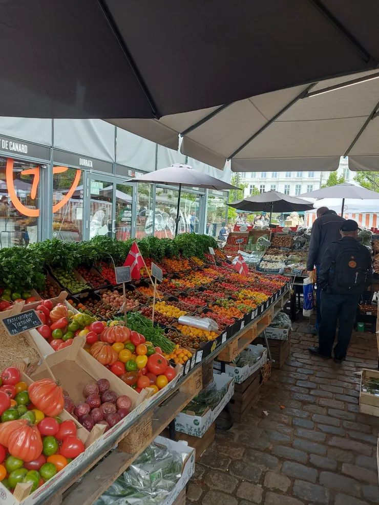 各式水果尤愛莓果