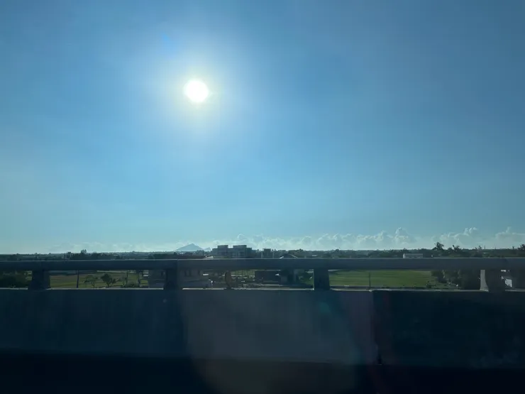 右手邊的龜山島