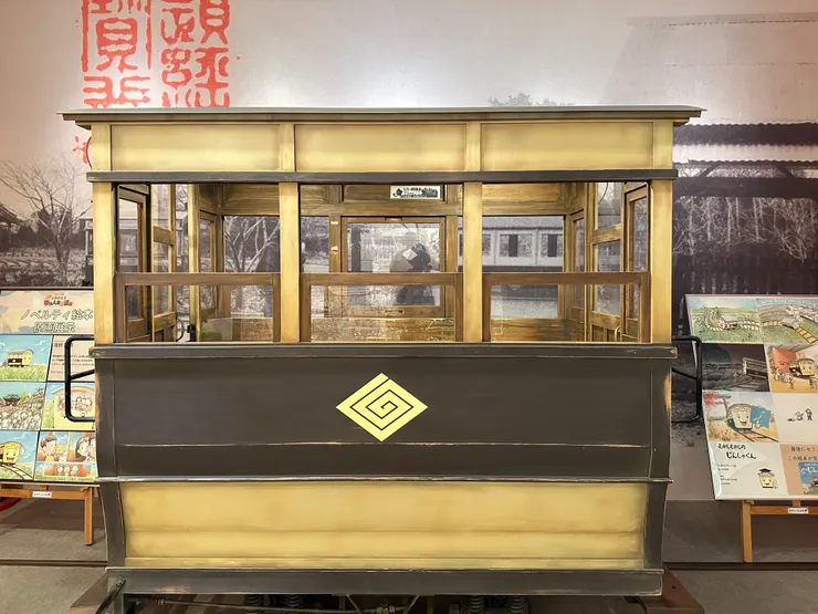 通過車站到鐵路的客車