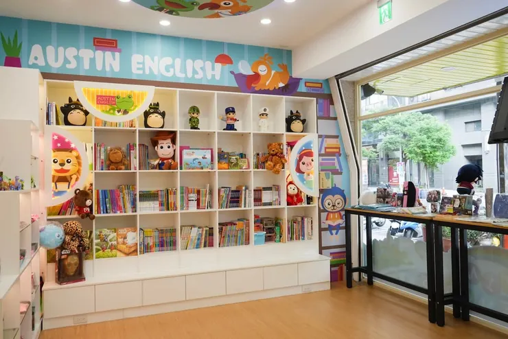 打造豐富多元的學習環境，讓孩子愛上學習。（圖/奧斯汀美語提供）