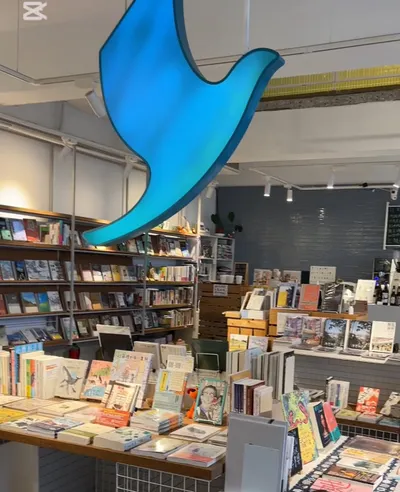 看得到海景的特色書店--太平青鳥書店