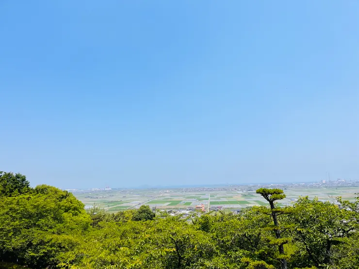 從本宮俯瞰山下