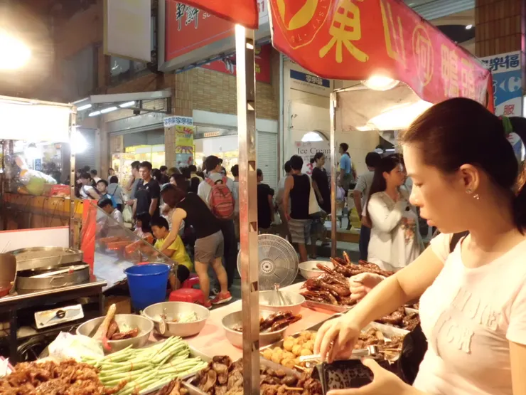 女王說順便買宵夜