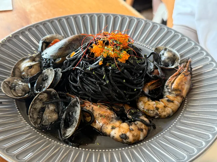 已撥好蝦殼的新鮮蝦子