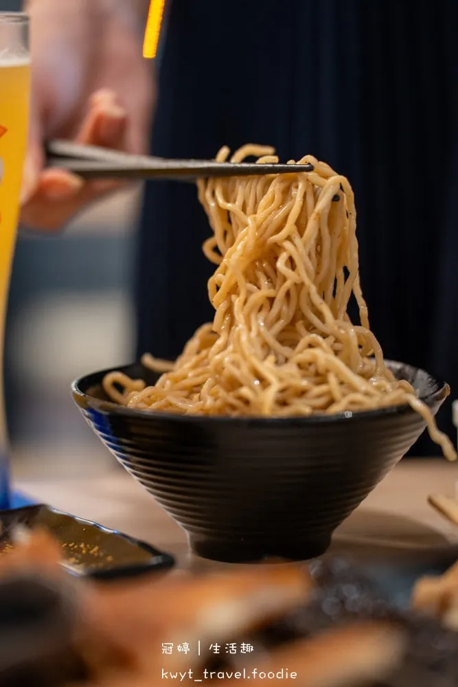 [台北信義]柒息地串燒居酒屋信義店，兩壺熱清酒149元！台北101附近神醬串燒19元起，Dcard與PTT兩大論壇推薦台北居酒屋