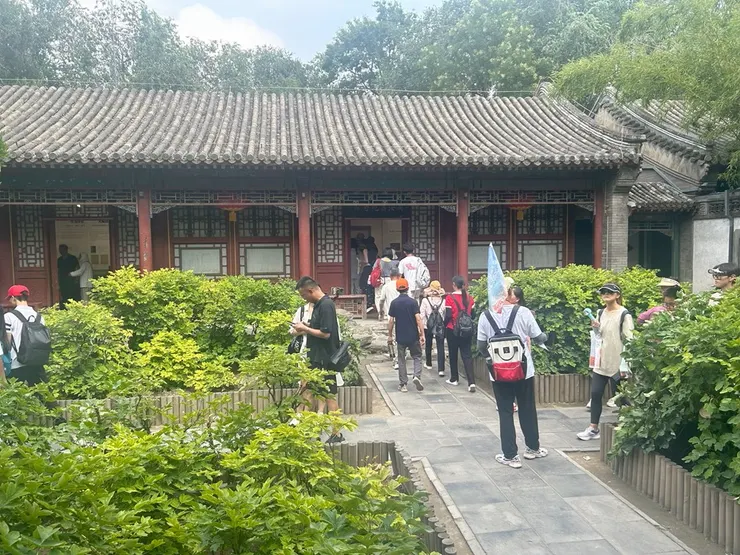 當年香妃就是在此招蝴蝶，還珠格格真的是清宮劇始祖