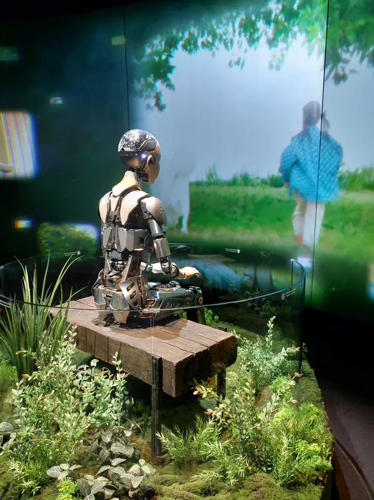 未來500年,與AI機器人共存社會概念