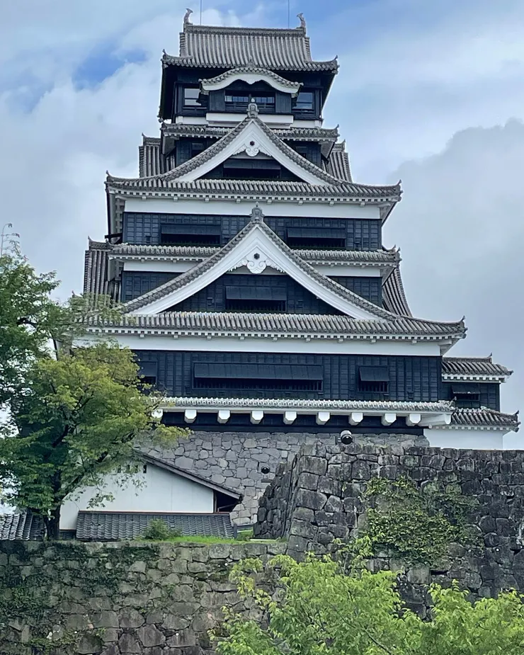 熊本城是熊本的精神象徵，更與大阪城、名古屋城並列「日本三大名城」之一。(圖源/作者自攝)