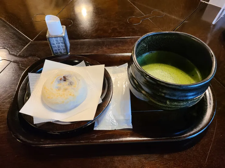 梅枝餅 與 抹茶