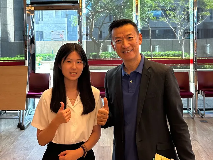 與Uber Eats 副總 Desmond教練的合照