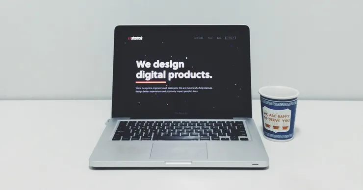 (Photo by Mario Gogh on Unsplash）