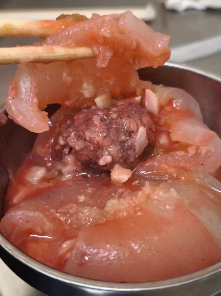 阿忠肉圓:筍絲肉圓(一份2顆$55)