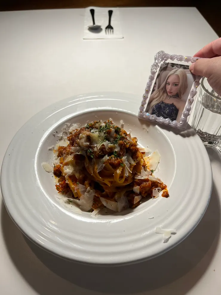 波隆那肉醬寬麵佐帕馬森起司